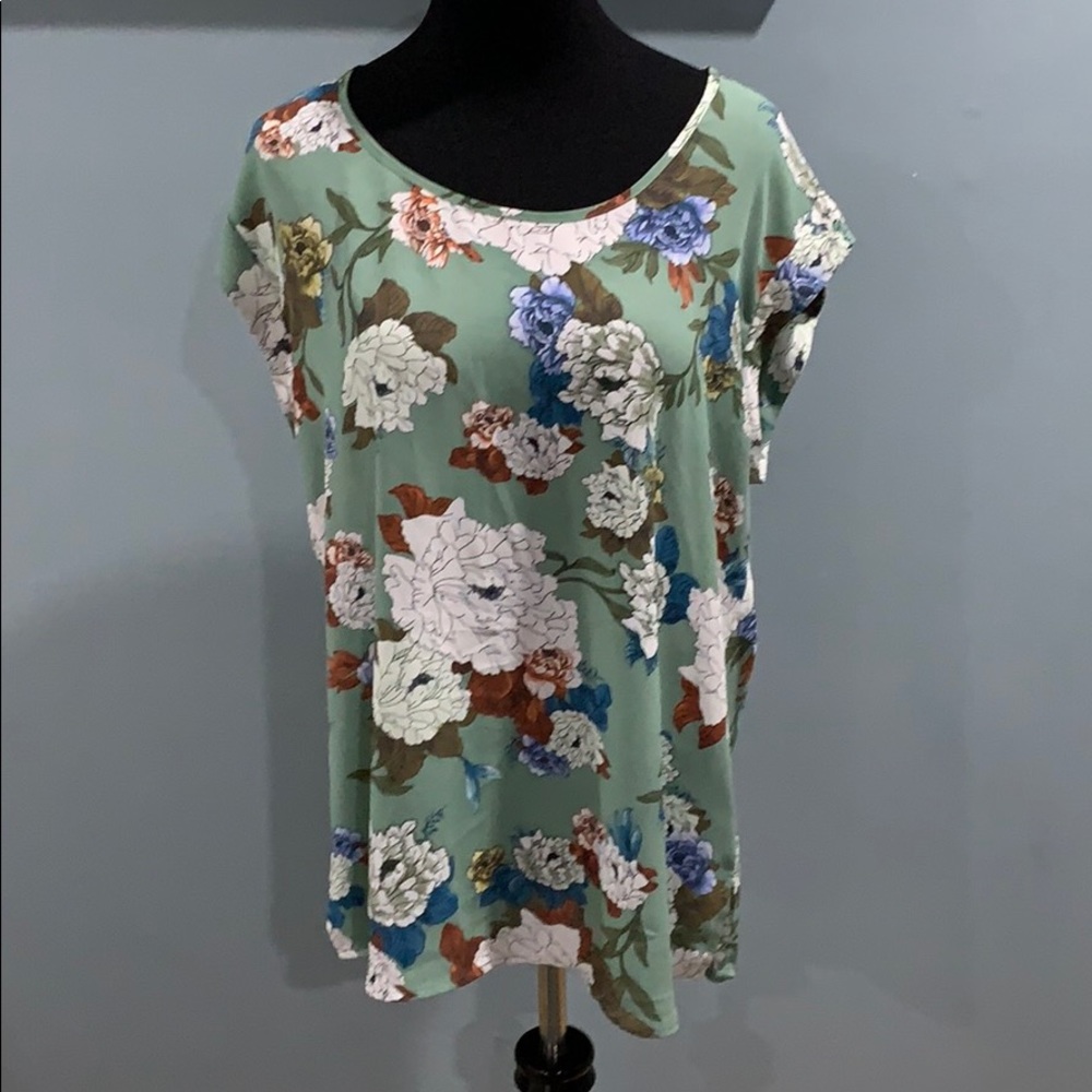 DR2 flowy tunic floral top sz L